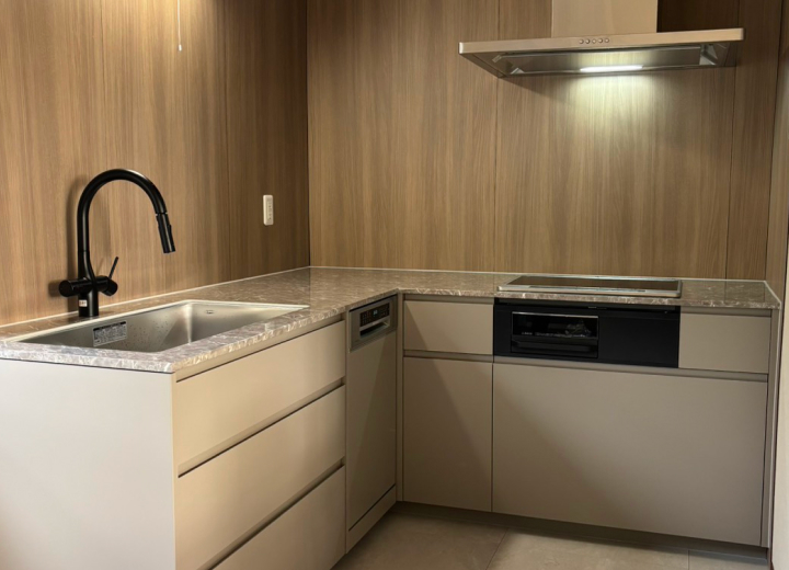 例:オーダーキッチン 約130万円